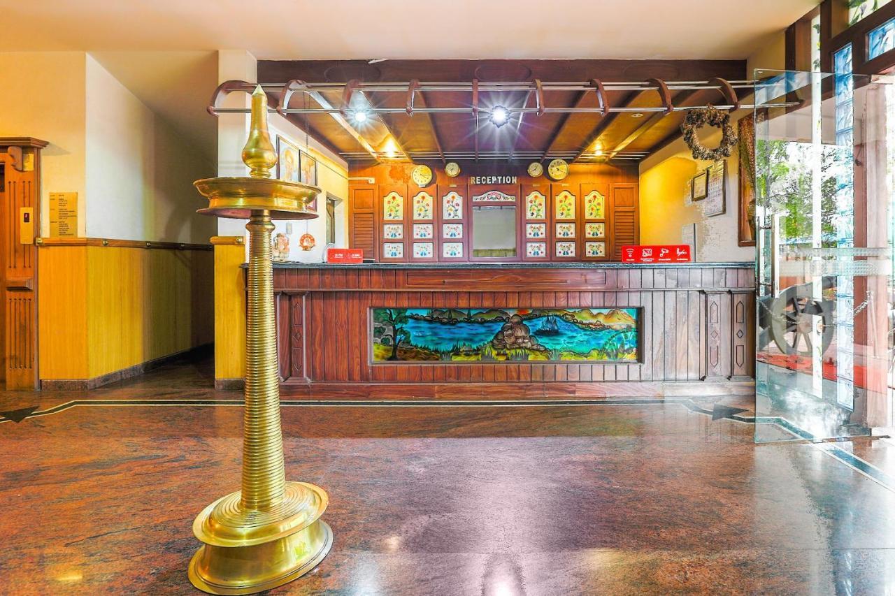 Capital O 72337 Hotel Konkan Tadka Mumbai Exteriör bild